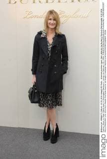 American actress Laura Dern attends the Burberry Prorsum Womenswear A W 2016 Fashion Show on West Albert Lawn in Kensington Gardens in London on February 22, 2016.  LON20160222227 PAULxTREADWAY
