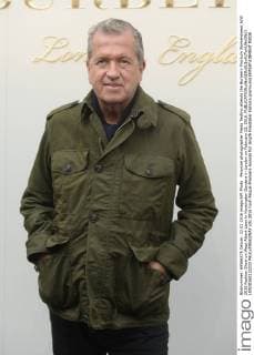 Peruvian photographer Mario Testino attends the Burberry Prorsum Womenswear A W 2016 Fashion Show on West Albert Lawn in Kensington Gardens in London on February 22, 2016.  LON20160222233 PAULxTREADWAY