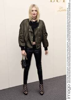 Lily Donaldson bei der Burberry Prorsum Fashion Show auf der London Fashion Week AW16 in Kensington Gardens. London. 22.02.2016 Lily Donaldson  Foto:xS.xVasx xFuturexImage