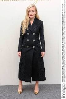 Kate Foley bei der Ankunft zur Burberry Prorsum Fashion Fashion Show am 22.02.2016 im Rahmen der London Fashion Week Fall Winter 2016 London Fashion Week Autumn Winter 2016 - Burberry Prorsum Womenswear 