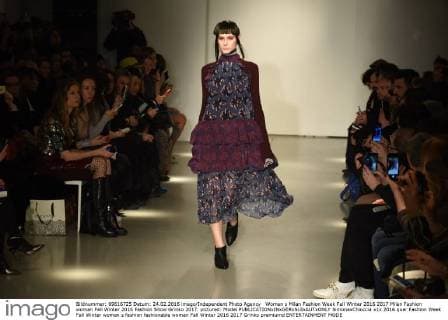 Woman s Milan Fashion Week Fall Winter 2016 2017 Milan Fashion woman Fall Winter 2016 Fashion Show Grinko 2017. pictured: Model  SimonaxChioccia