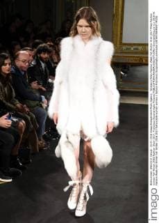 Woman s Milan Fashion Week Fall Winter 2016 2017 Milan Fashion woman Fall Winter 2016 Fashion Show 2017. Francesco Scognamiglio Pictured  SimonaxChioccia