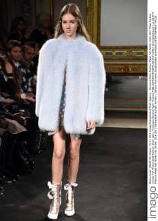 Woman s Milan Fashion Week Fall Winter 2016 2017 Milan Fashion woman Fall Winter 2016 Fashion Show 2017. Francesco Scognamiglio Pictured  SimonaxChioccia