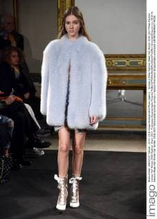 Woman s Milan Fashion Week Fall Winter 2016 2017 Milan Fashion woman Fall Winter 2016 Fashion Show 2017. Francesco Scognamiglio Pictured  SimonaxChioccia