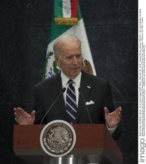 February 25, 2016 - Ciudad Mexico, Mexico, MEXICO - US Vice President Joe Biden addresses the press during his visit to Mexico at Los Pinos presidential residence, in Mexico City, on Thursday, February 25, 2016. Ciudad Mexico MEXICO - ZUMAp124