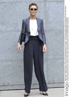 Milan Woman s Fashion Week Fall Winter 2016 2017 Milan Fashion Week, Autumn Winter 2016 2017. Emporio Armani Arrivals Pictured: lookout victory  RiccardoxGiordanox xfotosicki