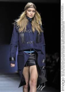 Milan Woman s Fashion Week Fall Winter 2016 2017 Milan Fashion Week, Autumn Winter 2016 2017. Versace fashionshow Pictured: Gigi Hadid  RiccardoxGiordanox xfotosicki