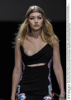 Milan Woman s Fashion Week Fall Winter 2016 2017 Milan Fashion Week, Autumn Winter 2016 2017. Versace fashionshow Pictured: Gigi Hadid  RiccardoxGiordanox xfotosicki