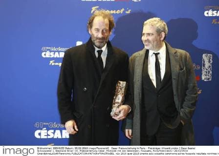 Cesar Preisverleihung in Paris - Preisträger Vincent Lindon ( Cesar bester Schauspieler ), Stephane Brise - 41. Preisverleihung Cesar, Photocall mit den Gewinnern, Fouquets, Paris Frankreich - 26 02 2016 GwendolineLeGoff Panoramic 