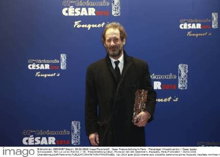 Cesar Preisverleihung in Paris - Preisträger Vincent Landon ( Cesar bester Schauspieler, Film La Loi du Marche ) - 41. Preisverleihung Cesar, Photocall mit den Gewinnern, Fouquets, Paris Frankreich - 26 02 2016 GwendolineLeGoff Panoramic 