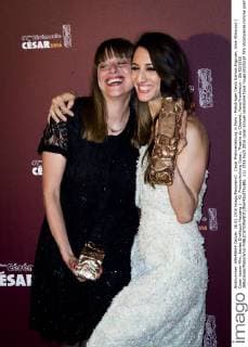 Cesar Preisverleihung in Paris - Preisträger Deniz Gamze Erguven, Alice Winocour ( Cesar bester Film, bestes Drehbuch Mustang ) - 41. Preisverleihung Cesar, Theatre du Chatelet, Paris Frankreich - 26 02 2016 JBAutissier Panoramic 