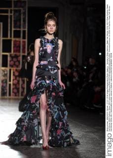 Woman s Milan Fashion Week Fall Winter 2016 2017 Milan Fashion Week Fall Winter 2016 Fashion Show 2017.Leitmotiv Pictured  SimonaxChioccia