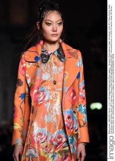 Woman s Milan Fashion Week Fall Winter 2016 2017 Milan Fashion Week Fall Winter 2016 Fashion Show 2017.Leitmotiv Pictured  SimonaxChioccia