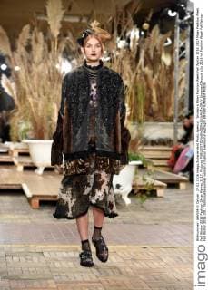 Woman s Milan Fashion Week Fall Winter 2016 2017 Milan Fashion Week Fall Winter 2016 Fashion Show Marras 2017. Pictured  SimonaxChioccia