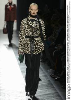 Mailand Fashion Week - Bottega Veneta Modenschau Milan Woman s Fashion Week Fall Winter 2016 2017 Milan Fashion Week, Autumn Winter 2016 2017. BottegaVeneta Fashionshow Pictured: Model  RiccardoxGiordanox xfotosicki
