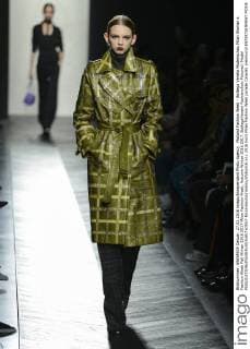 Mailand Fashion Week - Bottega Veneta Modenschau Milan Woman s Fashion Week Fall Winter 2016 2017 Milan Fashion Week, Autumn Winter 2016 2017. BottegaVeneta Fashionshow Pictured: Model  RiccardoxGiordanox xfotosicki