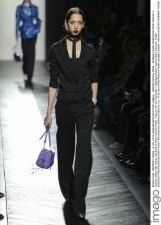 Mailand Fashion Week - Bottega Veneta Modenschau Milan Woman s Fashion Week Fall Winter 2016 2017 Milan Fashion Week, Autumn Winter 2016 2017. BottegaVeneta Fashionshow Pictured: Model  RiccardoxGiordanox xfotosicki