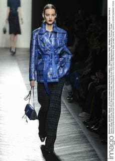 Mailand Fashion Week - Bottega Veneta Modenschau Milan Woman s Fashion Week Fall Winter 2016 2017 Milan Fashion Week, Autumn Winter 2016 2017. BottegaVeneta Fashionshow Pictured: Model  RiccardoxGiordanox xfotosicki