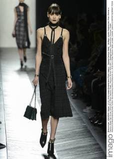 Mailand Fashion Week - Bottega Veneta Modenschau Milan Woman s Fashion Week Fall Winter 2016 2017 Milan Fashion Week, Autumn Winter 2016 2017. BottegaVeneta Fashionshow Pictured: Model  RiccardoxGiordanox xfotosicki