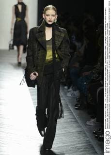 Mailand Fashion Week - Bottega Veneta Modenschau Milan Woman s Fashion Week Fall Winter 2016 2017 Milan Fashion Week, Autumn Winter 2016 2017. BottegaVeneta Fashionshow Pictured: Model  RiccardoxGiordanox xfotosicki