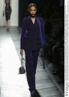 Mailand Fashion Week - Bottega Veneta Modenschau Milan Woman s Fashion Week Fall Winter 2016 2017 Milan Fashion Week, Autumn Winter 2016 2017. BottegaVeneta Fashionshow Pictured: Model  RiccardoxGiordanox xfotosicki