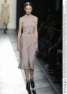 Mailand Fashion Week - Bottega Veneta Modenschau Milan Woman s Fashion Week Fall Winter 2016 2017 Milan Fashion Week, Autumn Winter 2016 2017. BottegaVeneta Fashionshow Pictured: Model  RiccardoxGiordanox xfotosicki