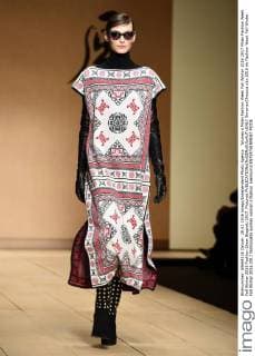 Woman s Milan Fashion Week Fall Winter 2016 2017 Milan Fashion Week Fall Winter 2016 Fashion Show Biagiotti 2017. Pictured  SimonaxChioccia