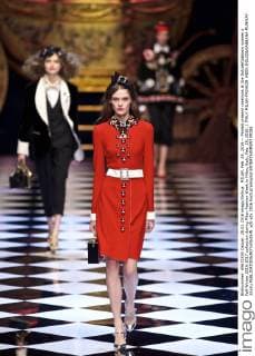 MILAN, Feb. 28, 2016 -- Models present creations at the Dolce&Gabbana women s Fall-Winter 2016-2017 collection during Milan Fashion Week in Milan, Italy, Feb. 28, 2016. ) ITALY-MILAN-FASHION WEEK-DOLCE&GABBANA-RUNWAY JinxYu 