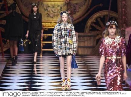 MILAN, Feb. 28, 2016 -- Models present creations at the Dolce&Gabbana women s Fall-Winter 2016-2017 collection during Milan Fashion Week in Milan, Italy, Feb. 28, 2016. ) ITALY-MILAN-FASHION WEEK-DOLCE&GABBANA-RUNWAY JinxYu 