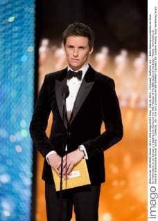 Feb 28, 2016 - Hollywood, California, U.S. - Eddie Redmayne presents the Oscar for Performance by an actress in a leading role during the live ABC Telecast of The 88th Oscars at the Dolby Theatre. Hollywood U.S. - ZUMAz03_