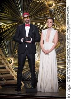 Feb 28, 2016 - Hollywood, California, U.S. - Presenters Sacha Baron Cohen and Olivia Wilde onstage during the live ABC Telecast of The 88th Oscars at the Dolby Theatre. Hollywood U.S. - ZUMAz03_
