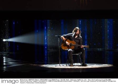 Feb 28, 2016 - Hollywood, California, U.S. - Dave Grohl performs live at The 88th Oscars at the Dolby Theatre. Hollywood U.S. - ZUMAz03_