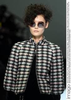 Woman s Milan Fashion Week Fall Winter 2016 2017 Milan Fashion Week Autumn Winter 2016 2017. Giorgio Armani Fashion Show Pictured  SimonaxChioccia