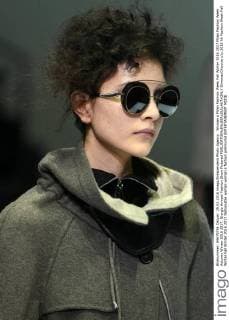 Woman s Milan Fashion Week Fall Winter 2016 2017 Milan Fashion Week Autumn Winter 2016 2017. Giorgio Armani Fashion Show Pictured  SimonaxChioccia