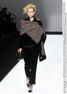 Woman s Milan Fashion Week Fall Winter 2016 2017 Milan Fashion Week Autumn Winter 2016 2017. Giorgio Armani Fashion Show Pictured  SimonaxChioccia