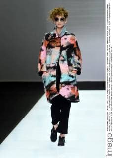 Woman s Milan Fashion Week Fall Winter 2016 2017 Milan Fashion Week Autumn Winter 2016 2017. Giorgio Armani Fashion Show Pictured  SimonaxChioccia