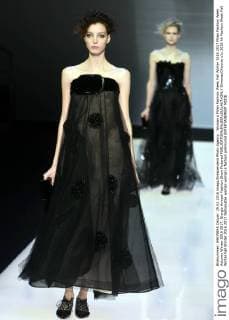 Woman s Milan Fashion Week Fall Winter 2016 2017 Milan Fashion Week Autumn Winter 2016 2017. Giorgio Armani Fashion Show Pictured  SimonaxChioccia
