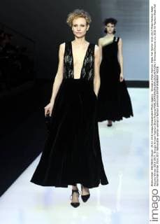 Woman s Milan Fashion Week Fall Winter 2016 2017 Milan Fashion Week Autumn Winter 2016 2017. Giorgio Armani Fashion Show Pictured  SimonaxChioccia