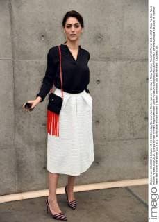Woman s Milan Fashion Week Fall Winter 2016 2017 Milan Fashion Week Autumn Winter 2016 2017. Giorgio Armani Arrivals Pictured Miriam Leone  SimonaxChioccia