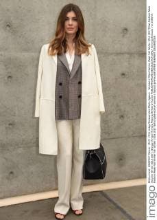 Woman s Milan Fashion Week Fall Winter 2016 2017 Milan Fashion Week Autumn Winter 2016 2017. Giorgio Armani Arrivals Pictured IVittoria Puccini  SimonaxChioccia
