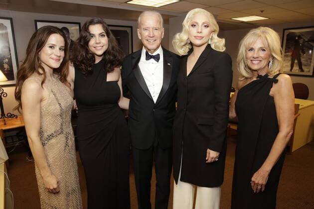 February 28, 2016 - Los Angeles, United States of America - U.S Vice President Joe Biden, center, poses with daughter Ashley Biden, left, Natali Germanotta, Lady Gaga and his wife Dr. Jill Biden backstage during the 88th Academy Awards (Oscar Oscars) ceremony February 28, 2016 in Los Angeles, California. Los Angeles United States of America - ZUMAp138