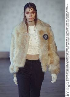 Bilder des Tages EACH x OTHER, Ready to wear Paris 2016 show at Le Trianon, Paris Cordon Press  alfonsoxjimenezxvalero EACH x OTHER, Ready to wear Paris 2016