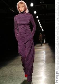 Paris Fashion Week - Wanda Nylon Modenschau A model takes to the catwalk during the presentation of Wanda Nylon s show as part of the Fall-Winter 2016-2017 Fashion Week in Paris on March 2, 2016.  PAR20160302104 MAYAxVIDON-WHITE
