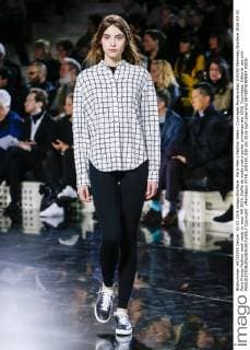 Paris Men s Fashion Week - Courreges Modenschau 205350 Marineau Starface 2016-03-02 Paris France Fashion week ready to wear AW 2016. Defile de mode pret a porter printemps ete 2016. Courrèges. Editorial use only  Copyright: xMarineaux STAR_205350_030