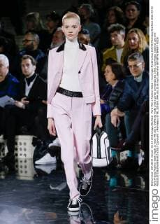 Paris Men s Fashion Week - Courreges Modenschau 205350 Marineau Starface 2016-03-02 Paris France Fashion week ready to wear AW 2016. Defile de mode pret a porter printemps ete 2016. Courrèges. Editorial use only  Copyright: xMarineaux STAR_205350_044