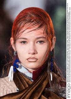 Paris Fashion Week - Maison Margiela Modenschau 205356 Marineau Starface 2016-03-02 Paris France Maison Margiela Fashion week ready to wear AW 2016. Defile de mode pret a porter printemps ete 2016. Maison Margiela. Editorial use only  Copyright: xMarineaux STAR_205356_007