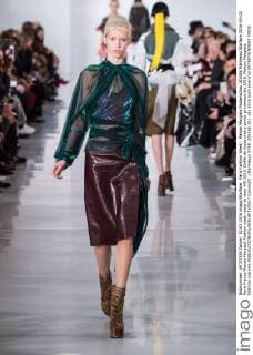 Paris Fashion Week - Maison Margiela Modenschau 205356 Marineau Starface 2016-03-02 Paris France Maison Margiela Fashion week ready to wear AW 2016. Defile de mode pret a porter printemps ete 2016. Maison Margiela. Editorial use only  Copyright: xMarineaux STAR_205356_011