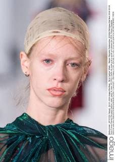 Paris Fashion Week - Maison Margiela Modenschau 205356 Marineau Starface 2016-03-02 Paris France Maison Margiela Fashion week ready to wear AW 2016. Defile de mode pret a porter printemps ete 2016. Maison Margiela. Editorial use only  Copyright: xMarineaux STAR_205356_013