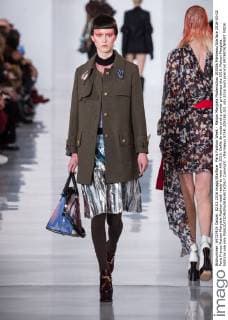 Paris Fashion Week - Maison Margiela Modenschau 205356 Marineau Starface 2016-03-02 Paris France Maison Margiela Fashion week ready to wear AW 2016. Defile de mode pret a porter printemps ete 2016. Maison Margiela. Editorial use only  Copyright: xMarineaux STAR_205356_021