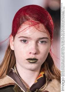 Paris Fashion Week - Maison Margiela Modenschau 205356 Marineau Starface 2016-03-02 Paris France Maison Margiela Fashion week ready to wear AW 2016. Defile de mode pret a porter printemps ete 2016. Maison Margiela. Editorial use only  Copyright: xMarineaux STAR_205356_031